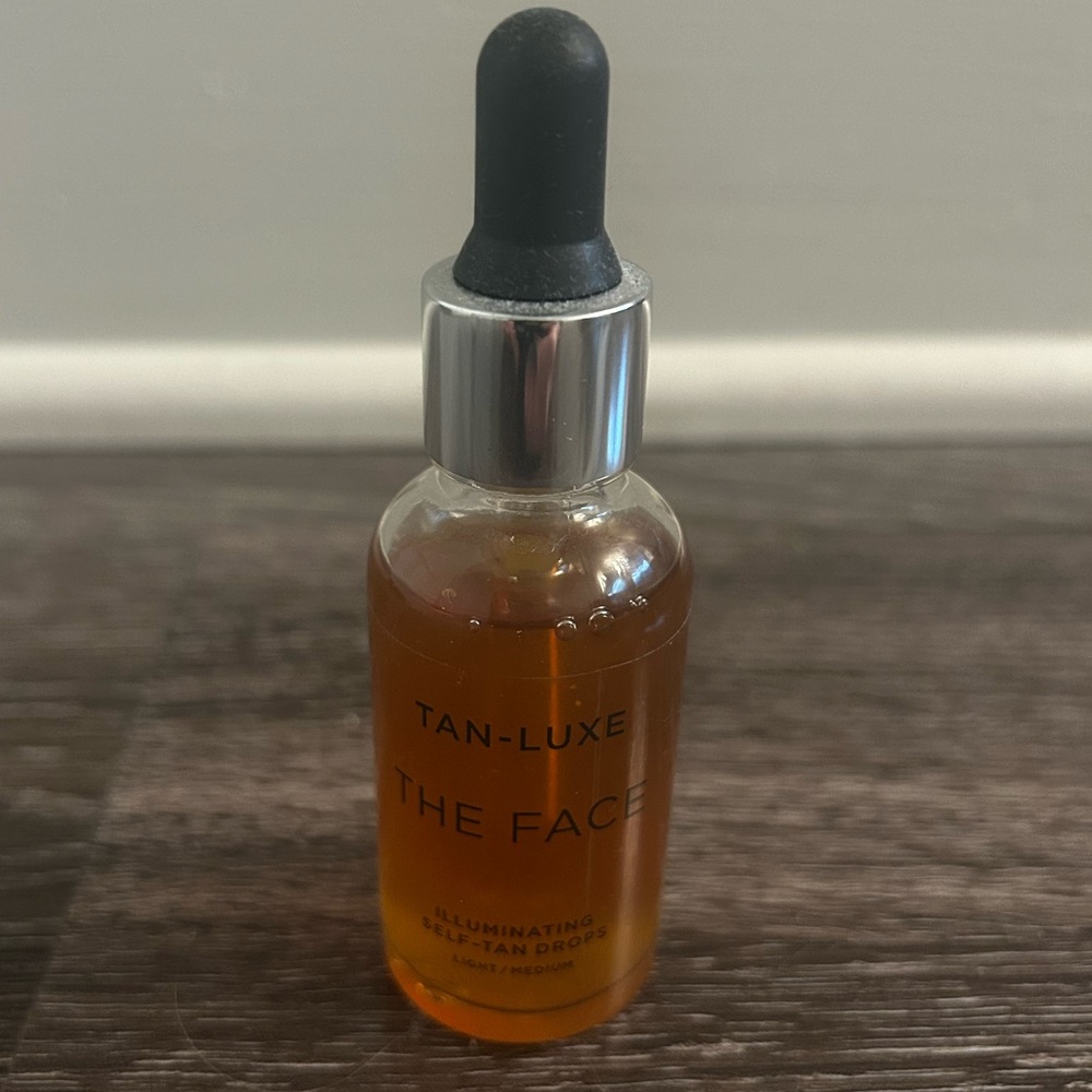 Tan-Luxe The Face Illuminating Self Tan Drops